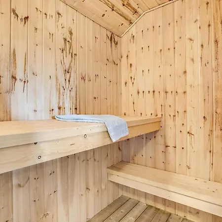Σπίτι διακοπών Cozy Home In Hvide Sande With Sauna *
