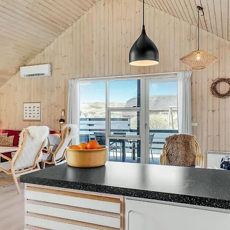 Cozy Home In Hvide Sande With Sauna Havrvig