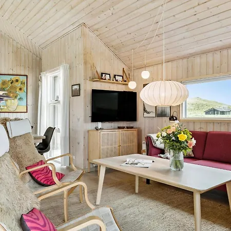 Cozy Home In Hvide Sande With Sauna Havrvig