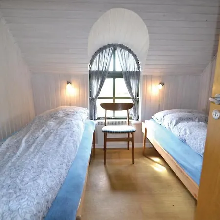 Cozy Home In Hvide Sande With Sauna Havrvig